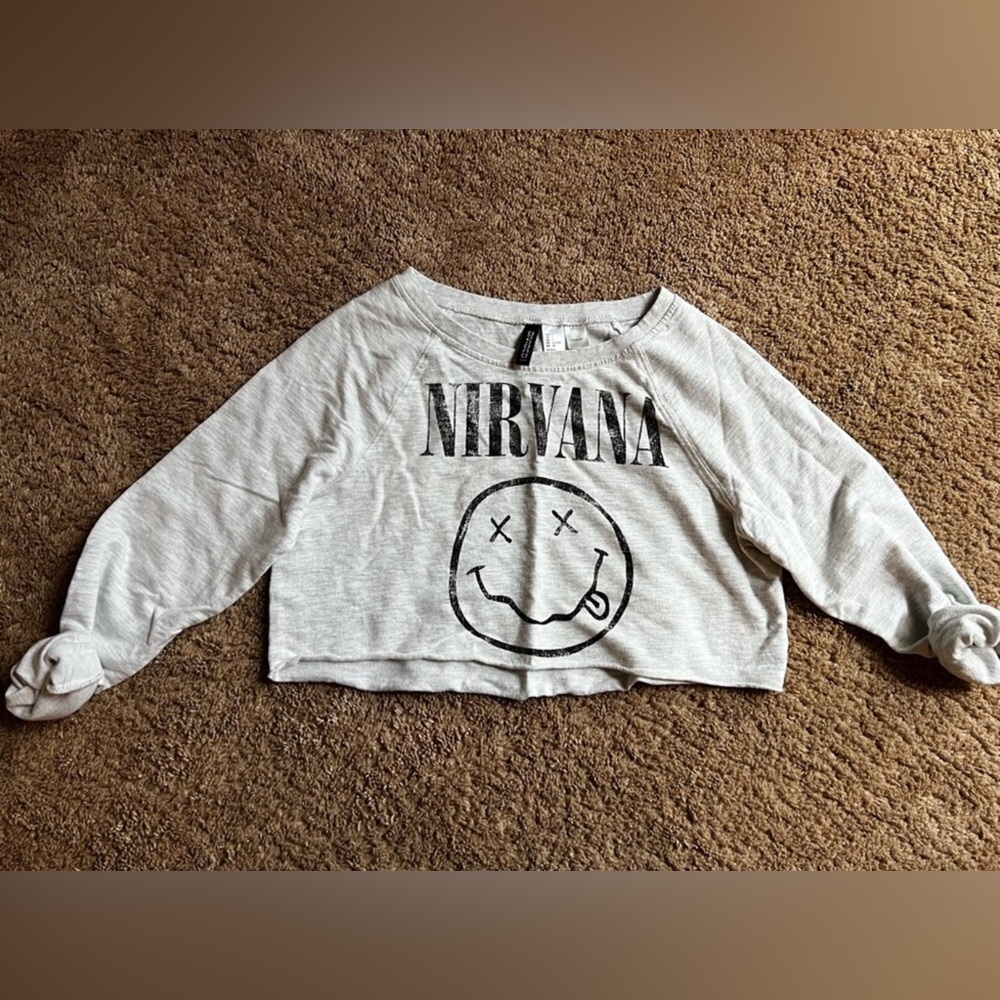 Cropped Nirvana Sweater from Divided H&M size small.